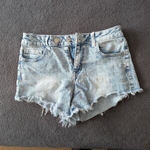 Denim Frayed Hem Women Shorts